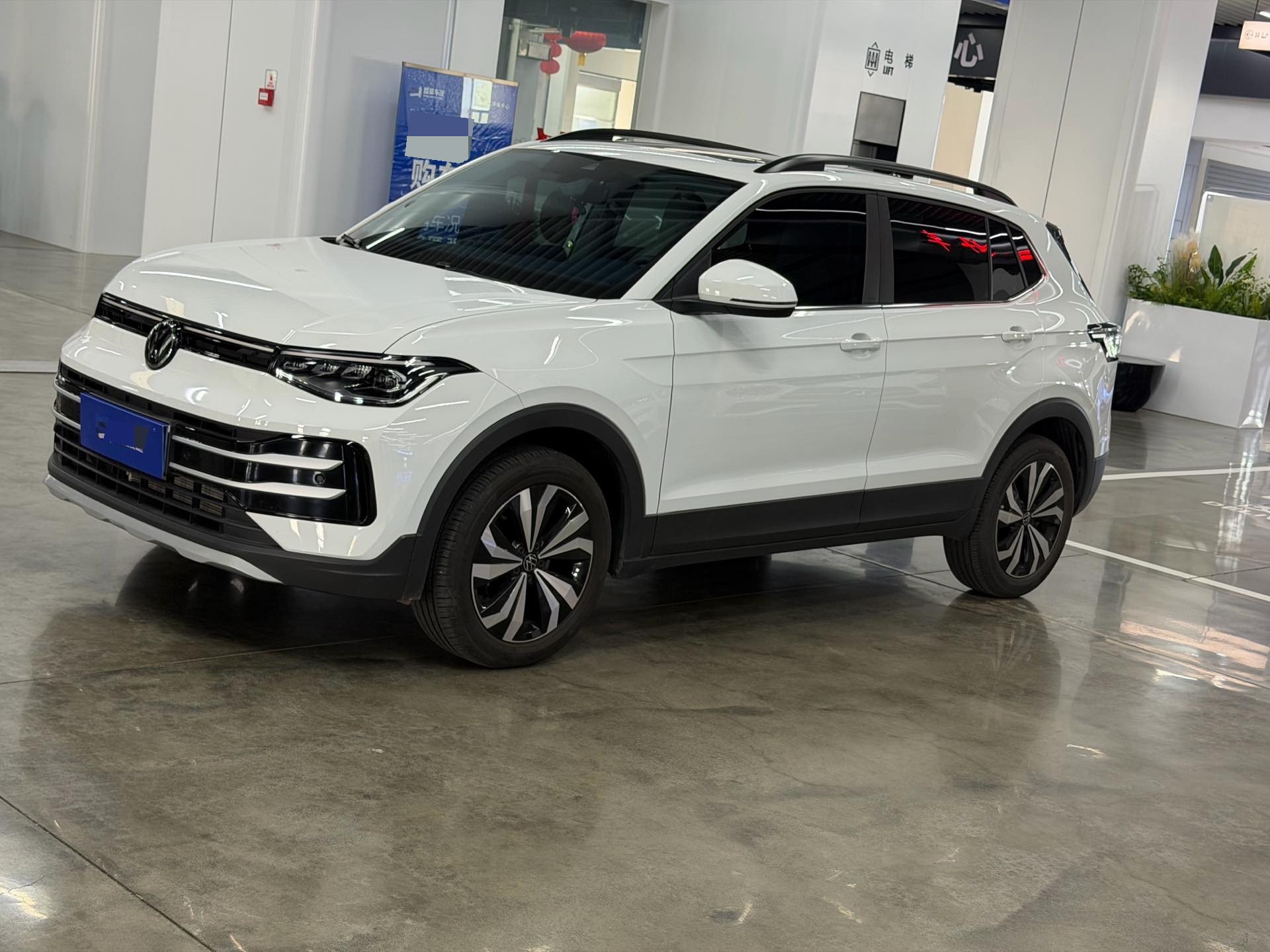 Volkswagen Tharu 2025 car image 
