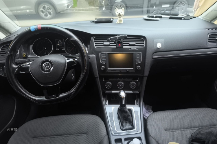 Volkswagen Golf 2017 car image #11