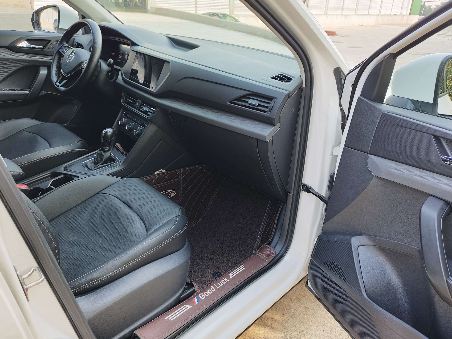 2022 #8 2022 car image #8