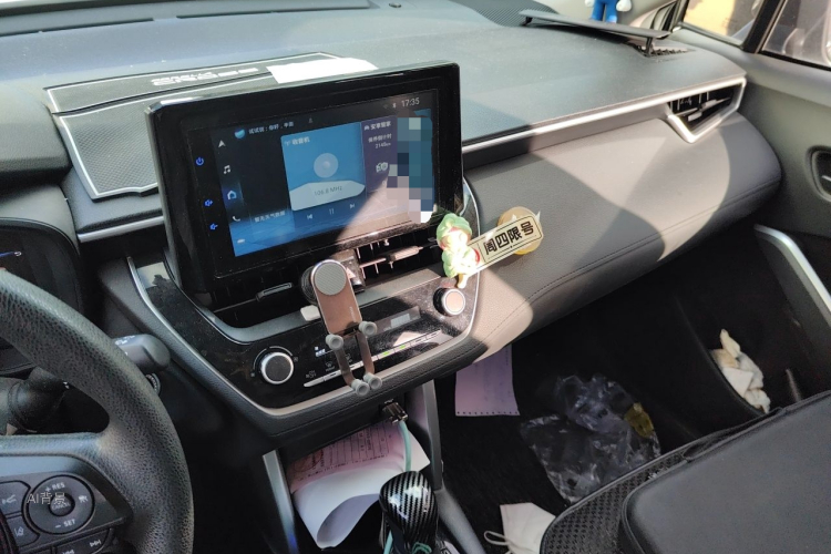 Toyota Corolla Cross 2022 immagine di auto #15
