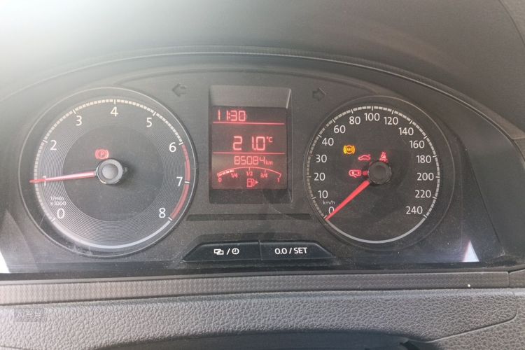Volkswagen Santana 2017 #13 Volkswagen Santana 2017 car image #13