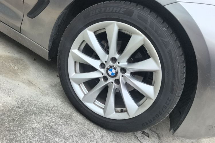 BMW 3 Series GT 2018 car image #9