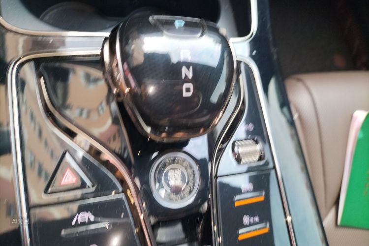 BYD Han 2022 car image #16