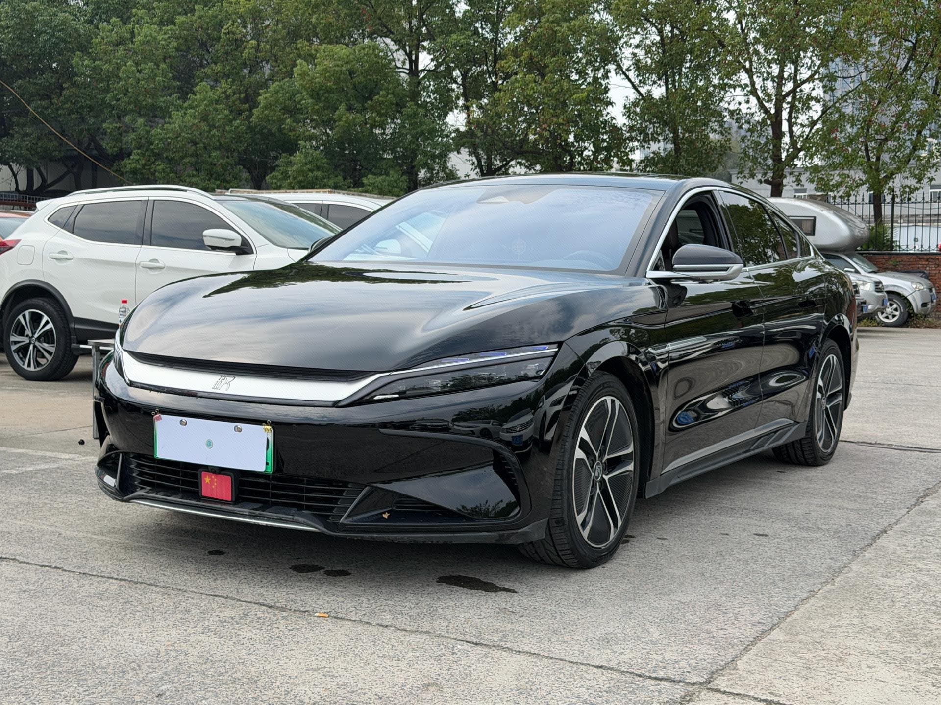 BYD Han 2023 car image 