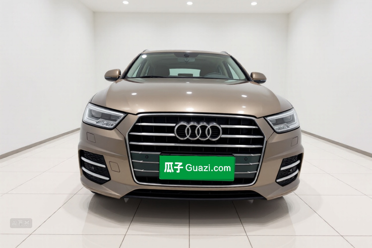 Audi Q3 2018 car image #3