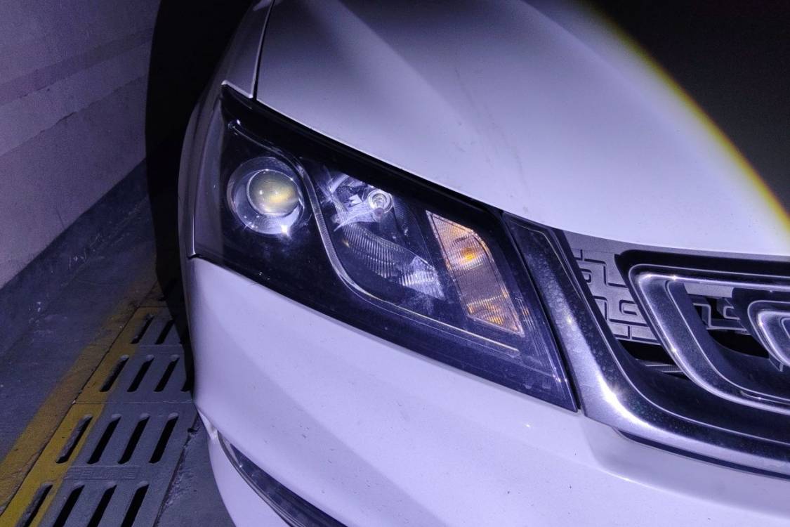 GEELY Emgrand 2017 car image #7