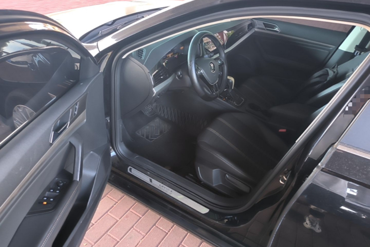 Volkswagen Lavida 2022 car image #16