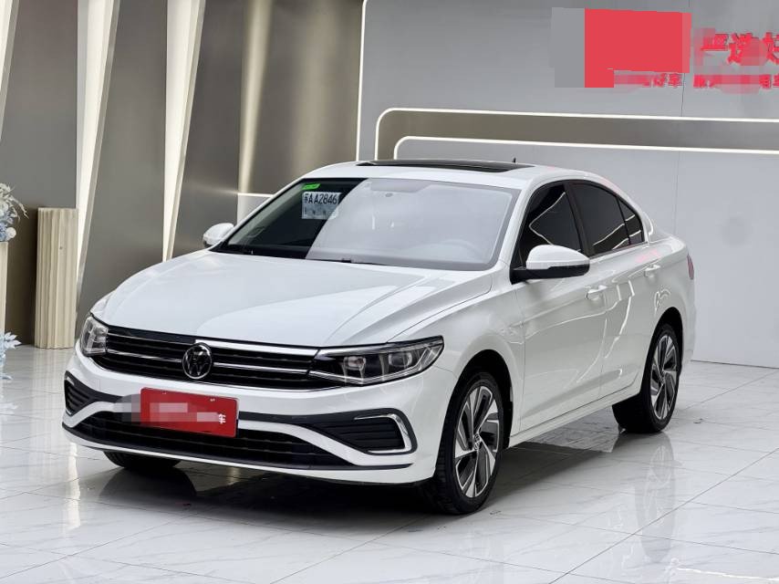 2025 immagine di auto 