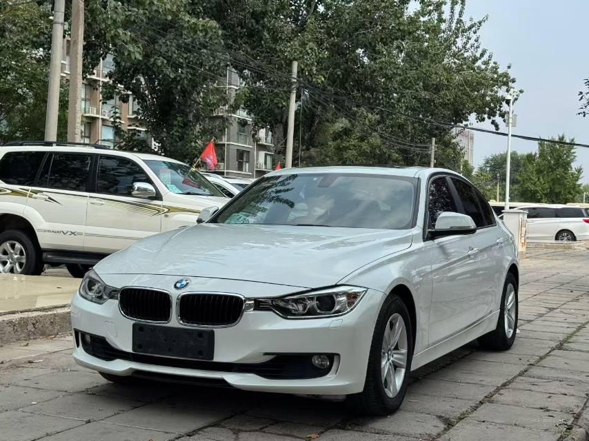 BMW 3 Series 2013 BMW 3 Series 2013 car image