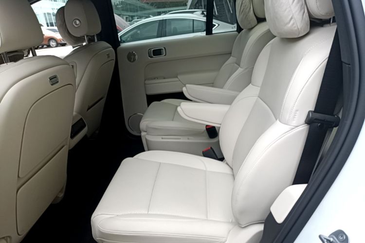 Li L9 2025 image de voiture #16