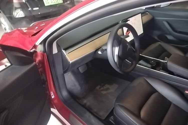 Tesla Model 3 2020 immagine di auto #16