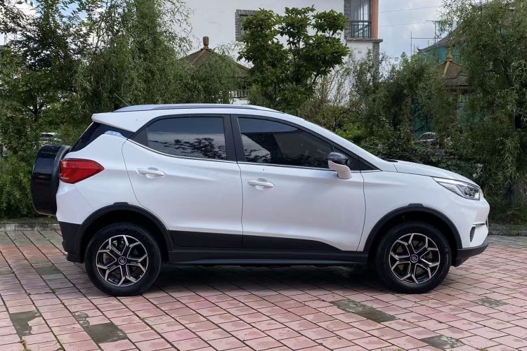 BYD Yuan Pro 2023 #5 BYD Yuan Pro 2023 car image #5