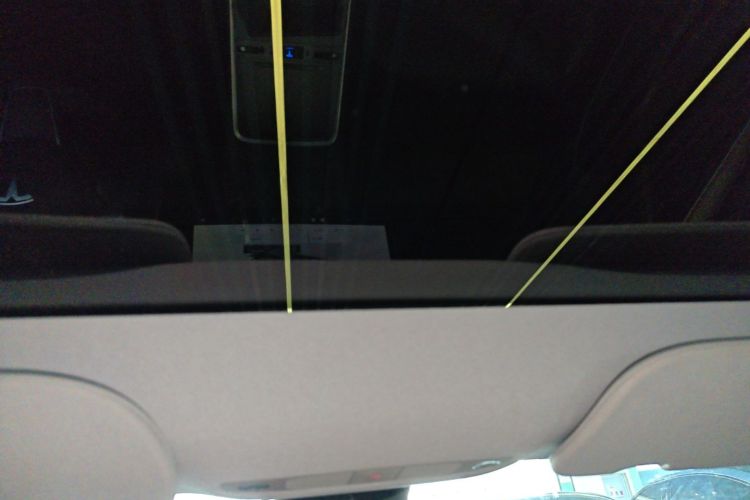 Tesla Model 3 2022 car image #18