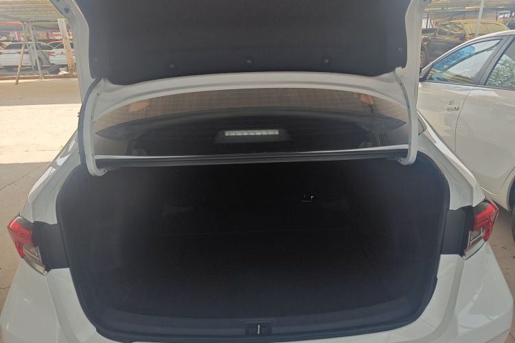 Toyota Corolla 2022 immagine di auto #21