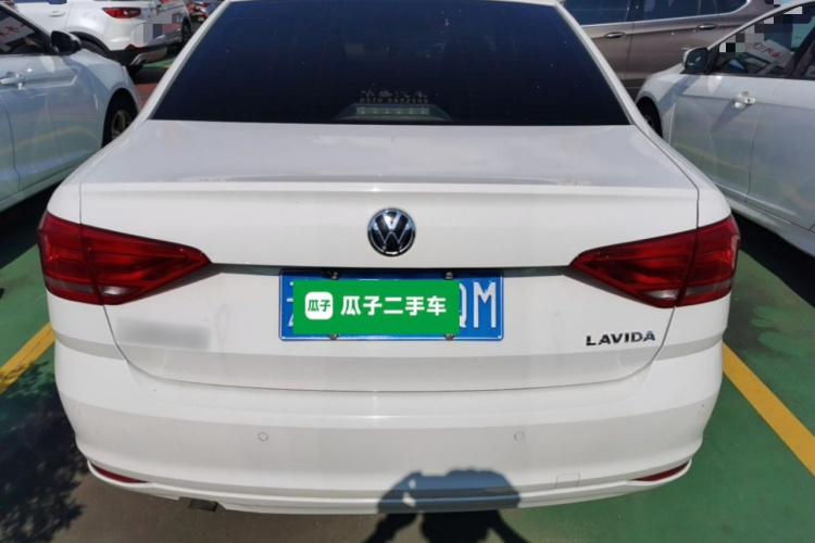 Volkswagen Lavida 2019 car image #6