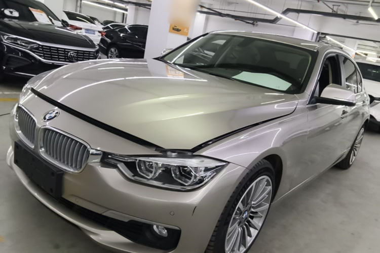 BMW 3 Series 2019 #2 BMW 3 Series 2019 immagine di auto #2