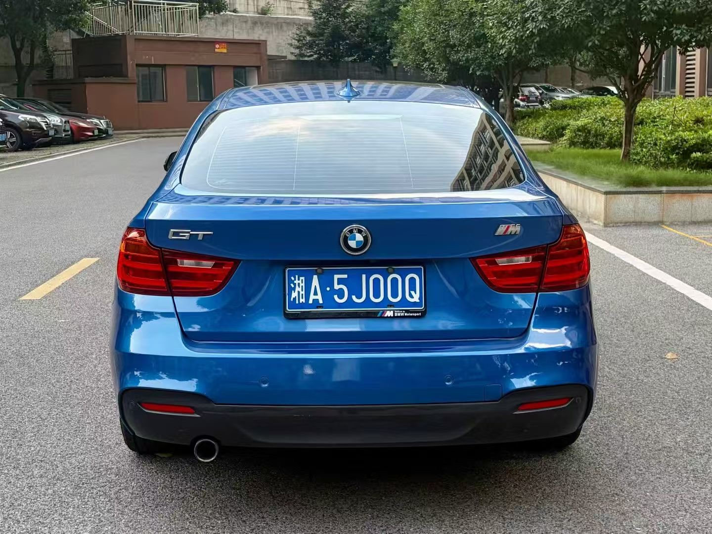 BMW 3 Series GT 2016 #8 BMW 3 Series GT 2016 car image #8