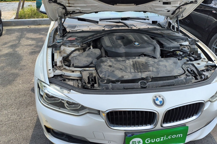 BMW 3 Series 2017 car image #26