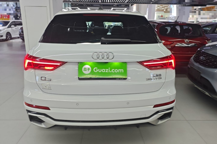 Audi Q3 2024 car image #4