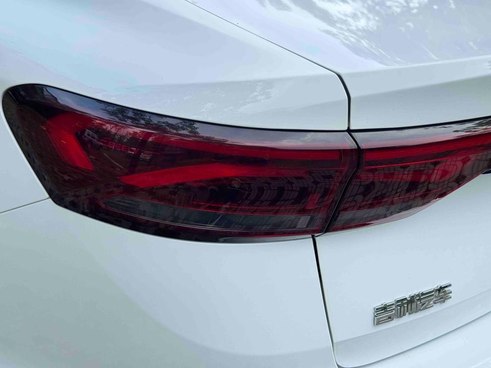 GEELY Emgrand 2022 #12 GEELY Emgrand 2022 car image #12