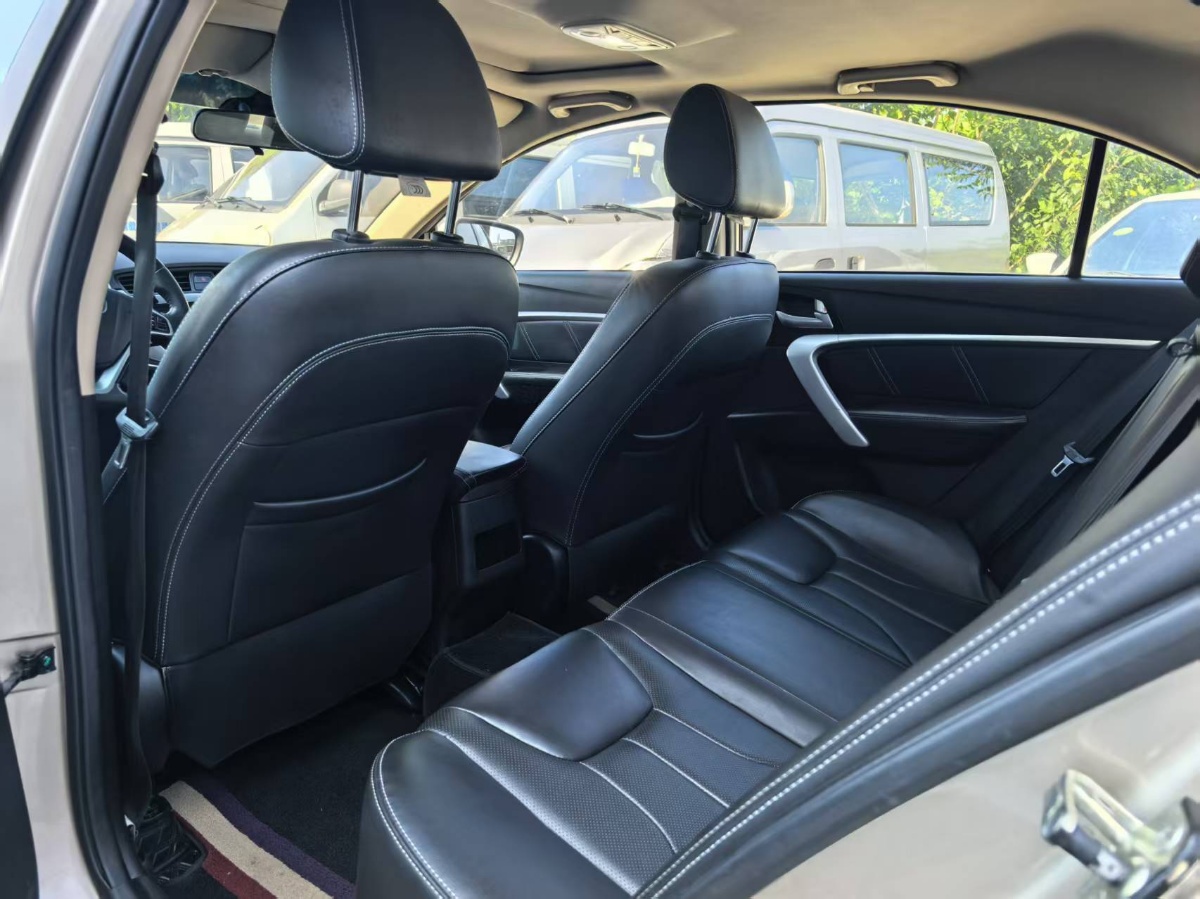 GEELY Emgrand 2018 car image #5