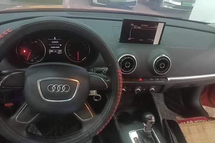 Audi A3 2015 immagine di auto #10