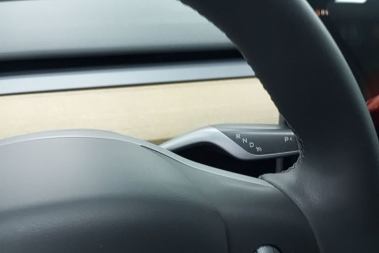 Tesla Model Y 2023 #14 Tesla Model Y 2023 immagine di auto #14