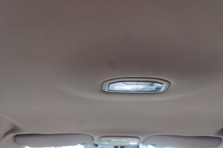 GEELY Emgrand 2019 #17 GEELY Emgrand 2019 car image #17