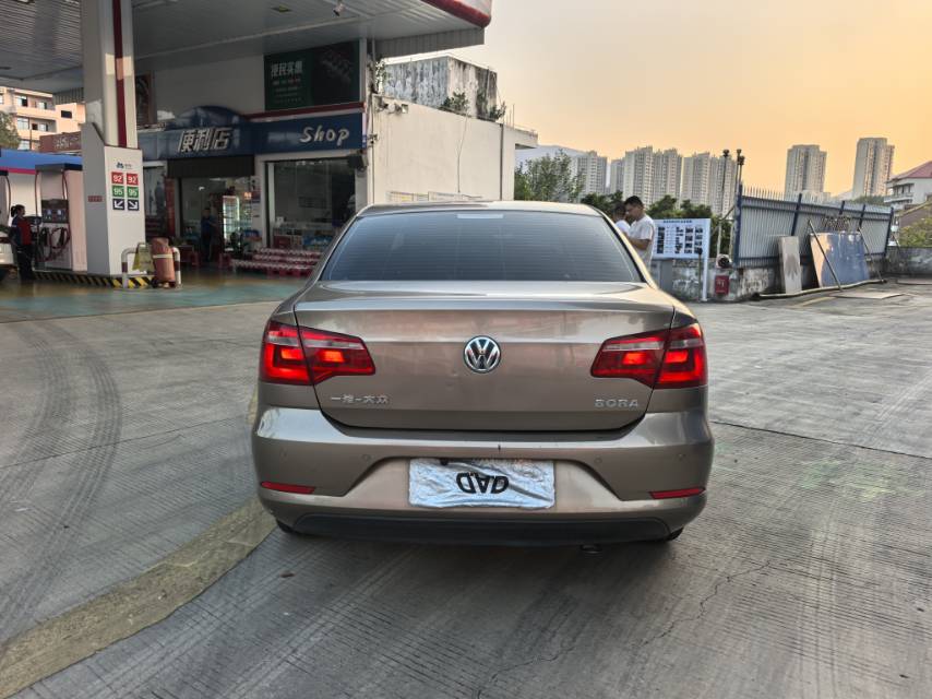 Volkswagen Bora 2014 #5 Volkswagen Bora 2014 صورة سيارة #5