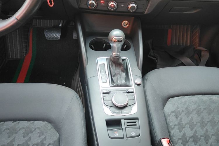 Audi A3 2017 car image #18