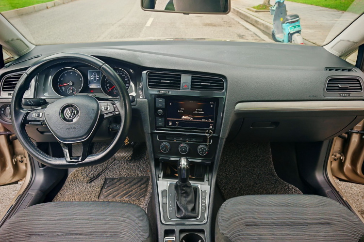 Volkswagen Golf 2019 #9 Volkswagen Golf 2019 car image #9