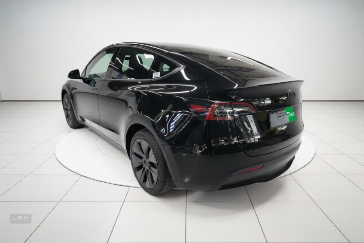 Tesla Model Y 2023 #5 Tesla Model Y 2023 car image #5