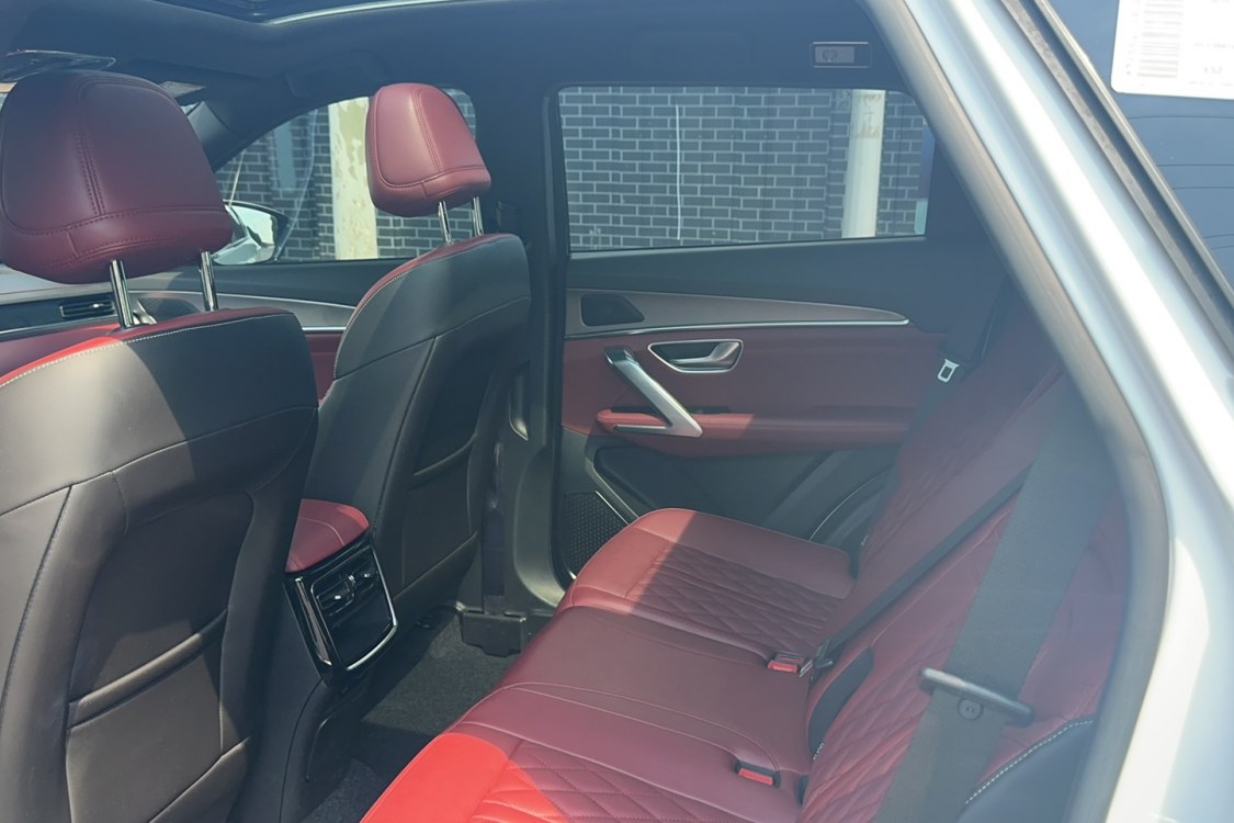 Jetour X70 PLUS 2024 #8 Jetour X70 PLUS 2024 car image #8