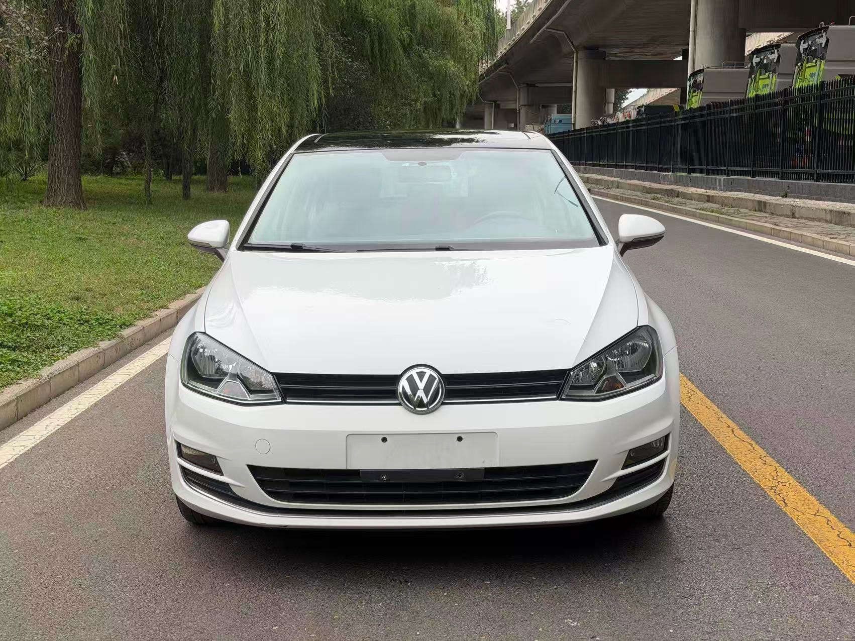 2014 immagine di auto #2