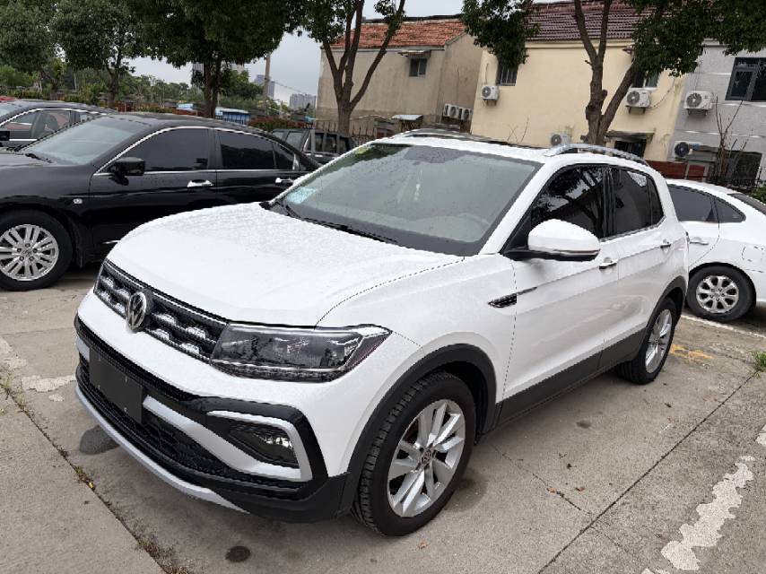 Volkswagen T-Cross 2021 car image 