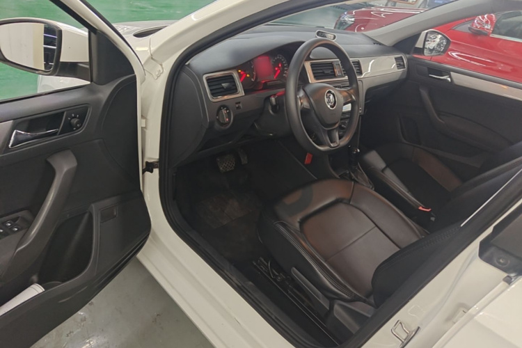 Volkswagen Santana 2015 immagine di auto #12