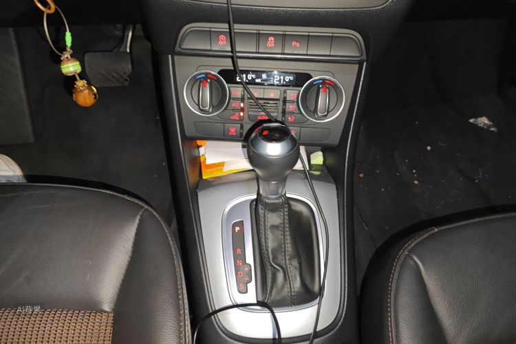 Audi Q3 2019 image de voiture #16