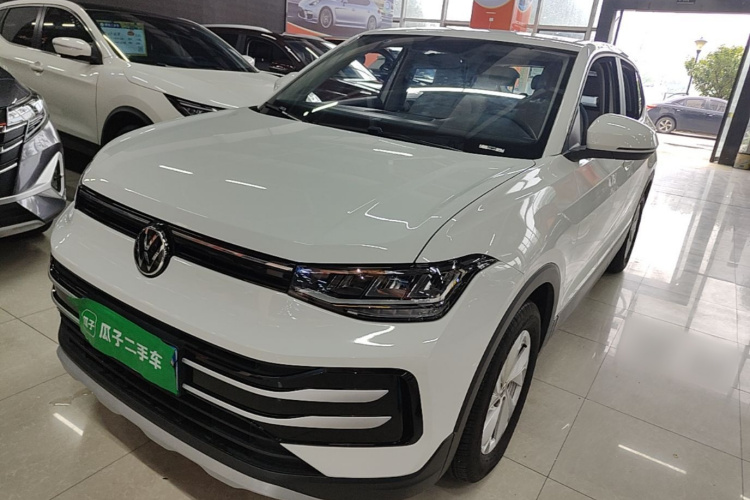 Volkswagen Tharu 2024 car image #2
