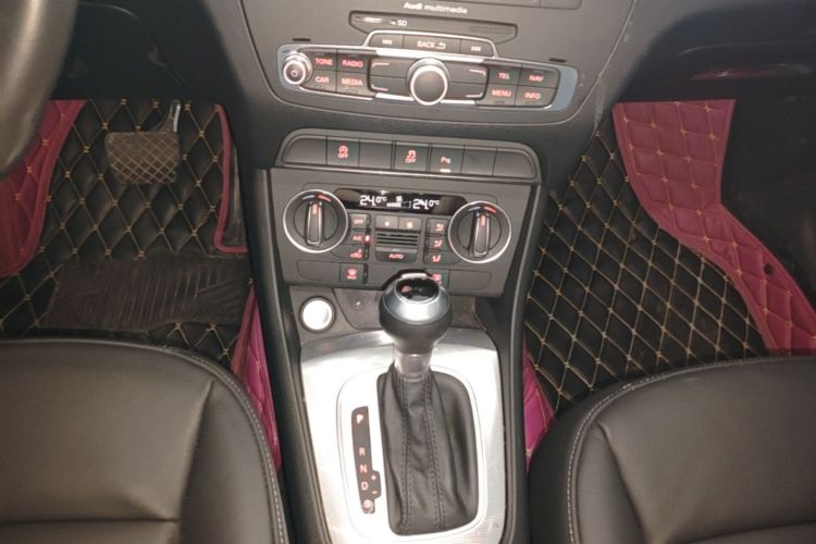 Audi Q3 2019 #14 Audi Q3 2019 car image #14