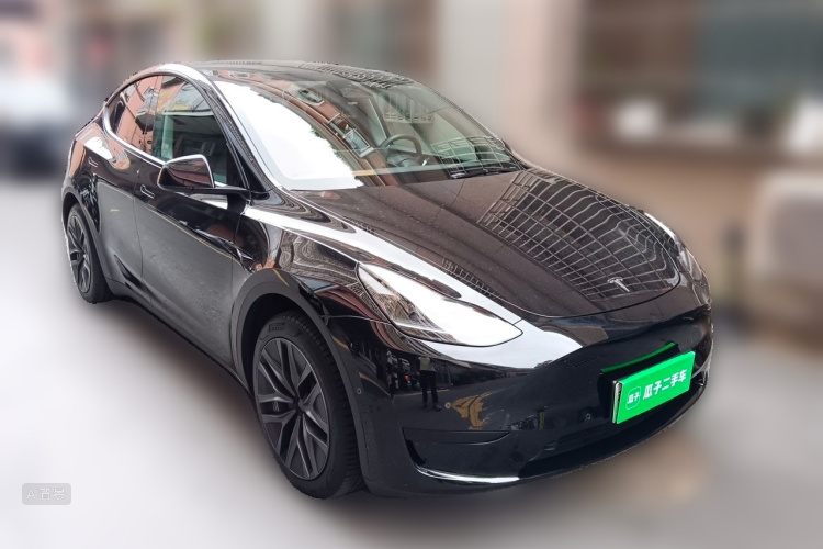 Tesla Model Y 2023 #4 Tesla Model Y 2023 car image #4