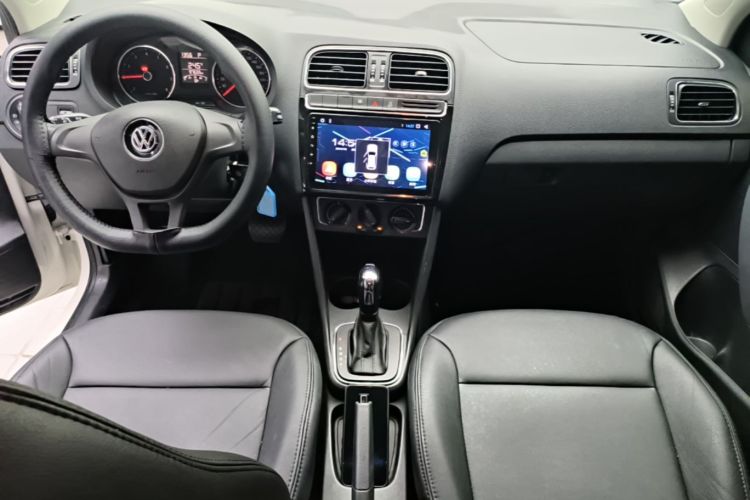 Volkswagen Polo 2015 #10 Volkswagen Polo 2015 car image #10