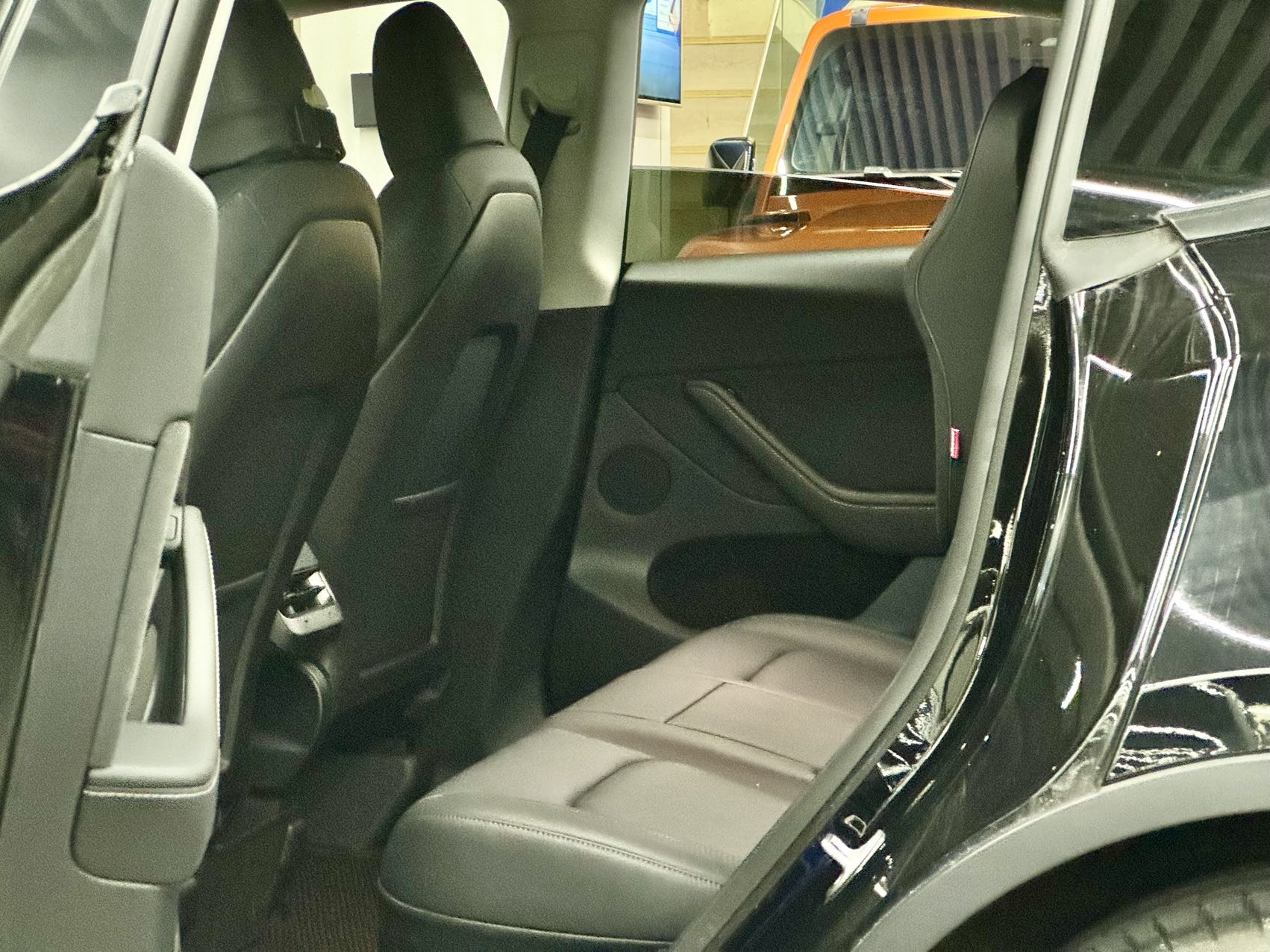 Tesla Model Y 2022 immagine di auto #8