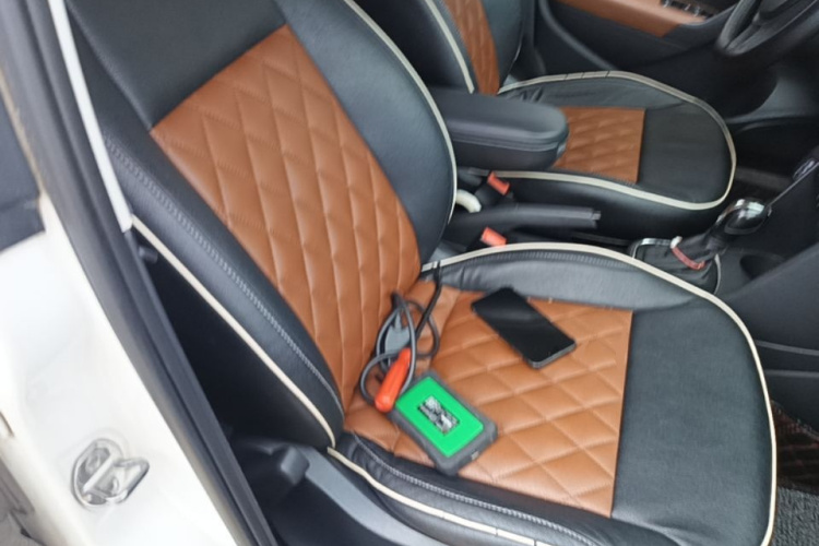 Volkswagen Polo 2015 car image #24