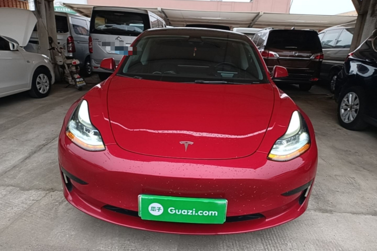 Tesla Model 3 2022 car image #3