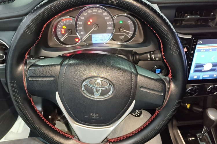 Toyota Corolla 2018 #11 Toyota Corolla 2018 car image #11