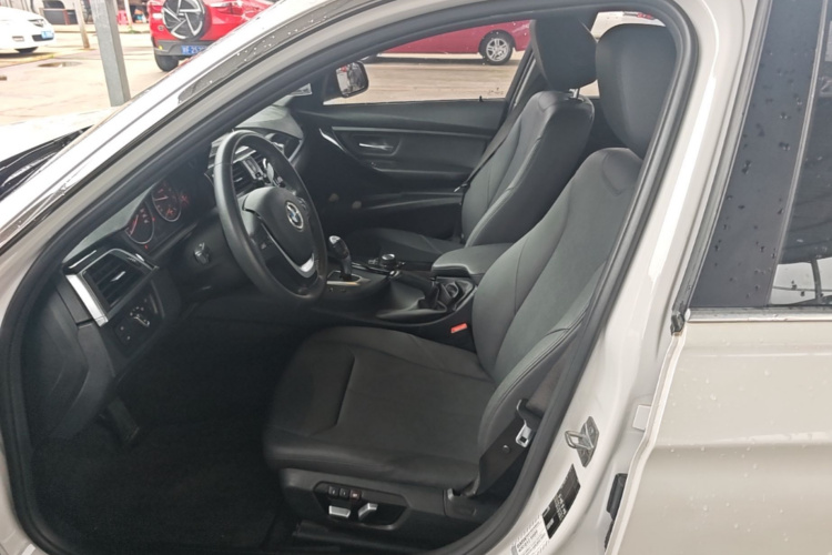BMW 3 Series 2017 #15 BMW 3 Series 2017 car image #15