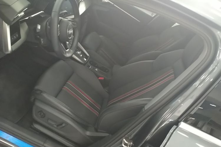 Audi A3 2023 immagine di auto #15