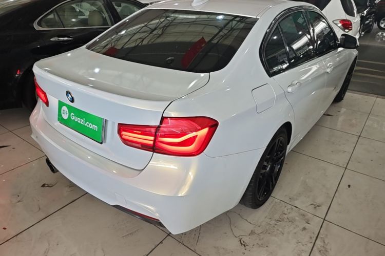 BMW 3 Series 2018 #5 BMW 3 Series 2018 car image #5