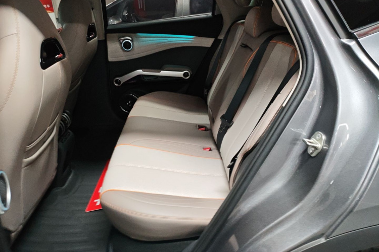 BYD Yuan Plus 2024 صورة سيارة #17