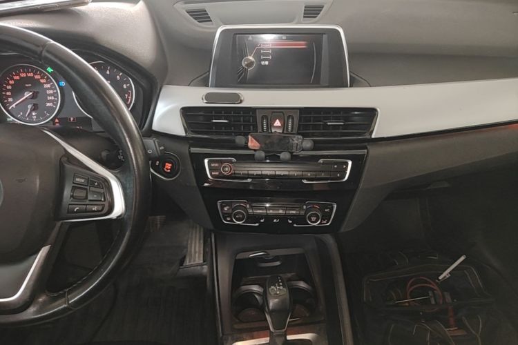 BMW X1 2016 car image #13
